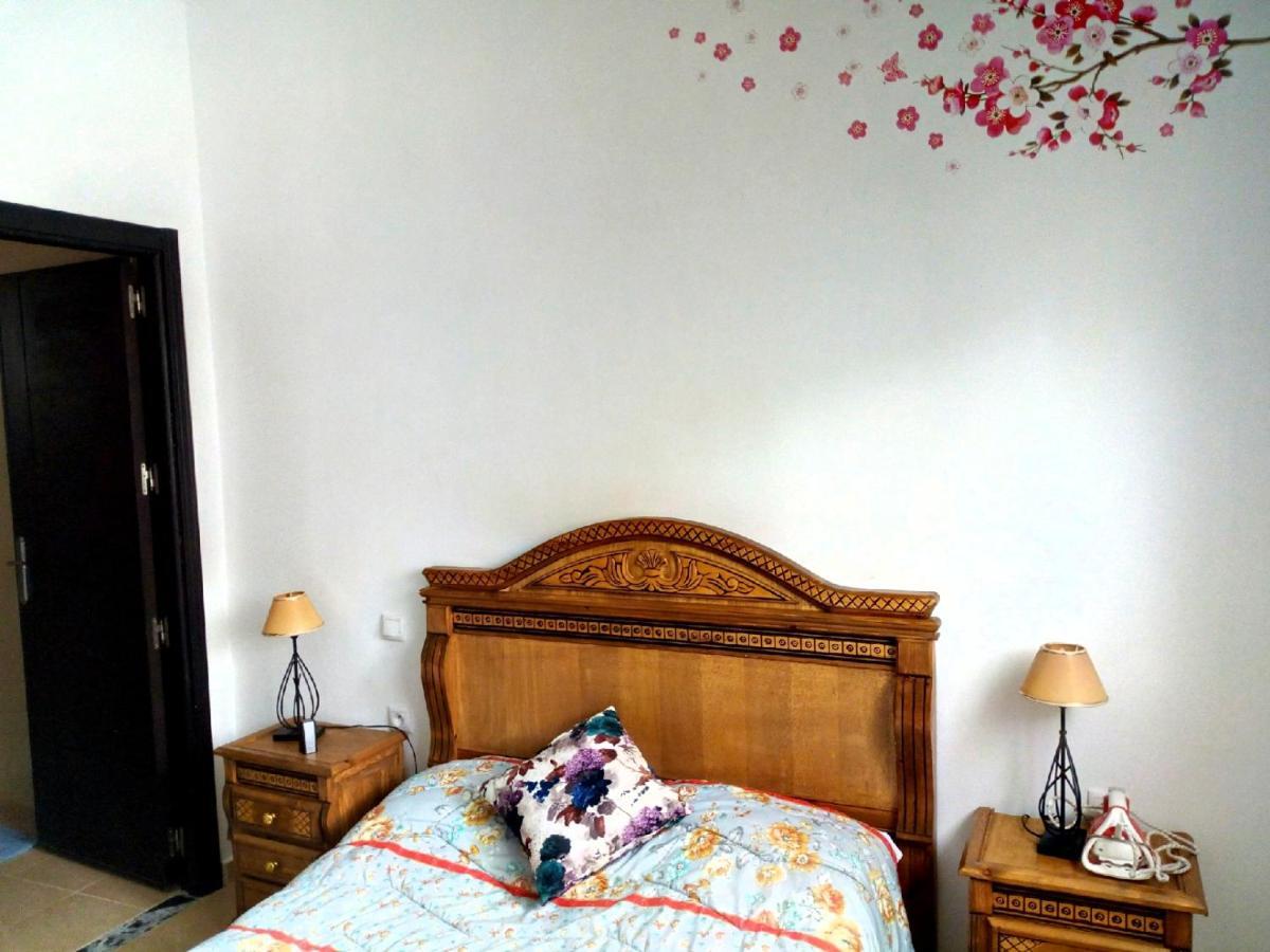 Chic Vue Sur Piscine Apartment Tanger